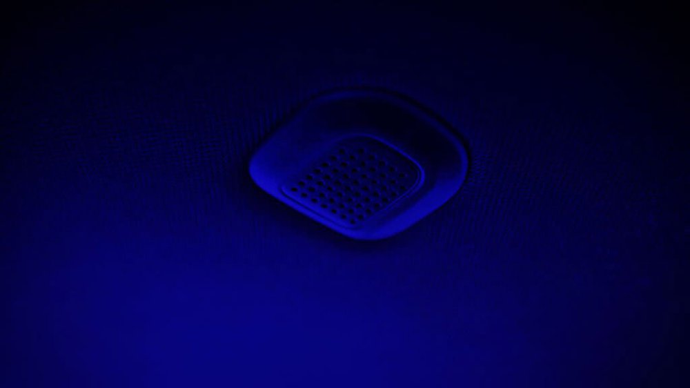 Pacifica_SpeakerW_BlueGlow.jpg